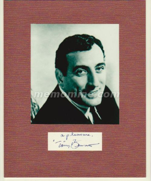 Bennett Tony YOUNG HANDSOME Original Hand Signed 8x10 Display - Click Image to Close